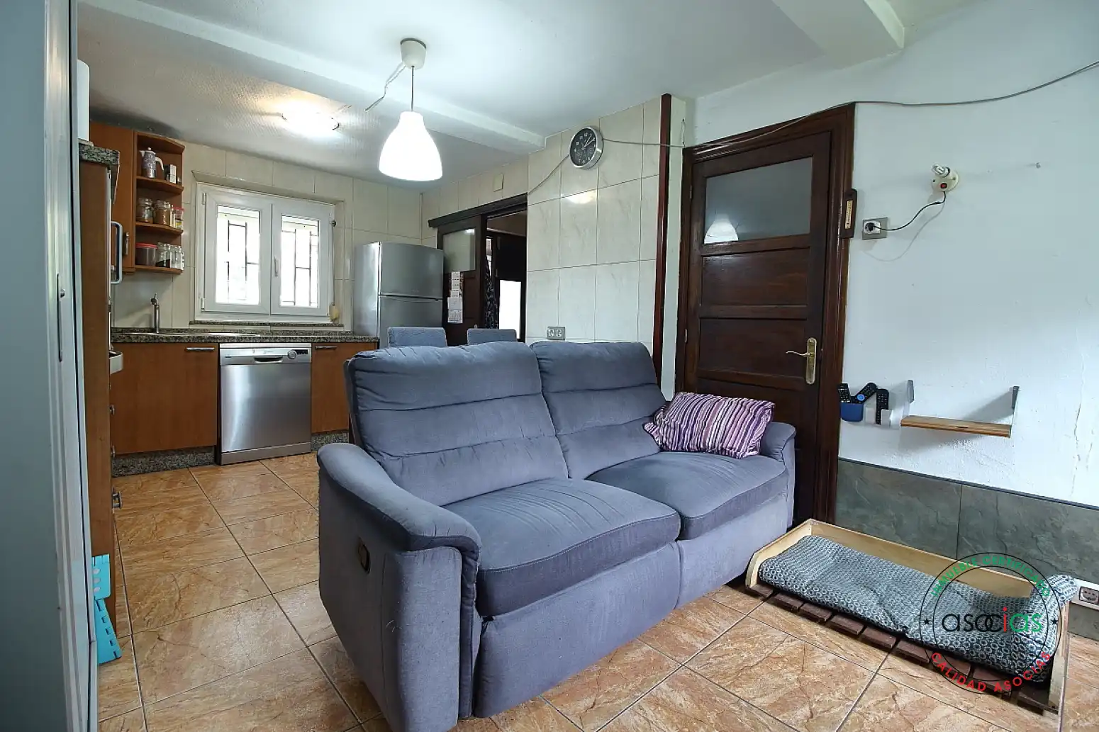 Sala d'estar de Casa adosada en venda en Siero amb Calefacció, Jardí privat i Terrassa