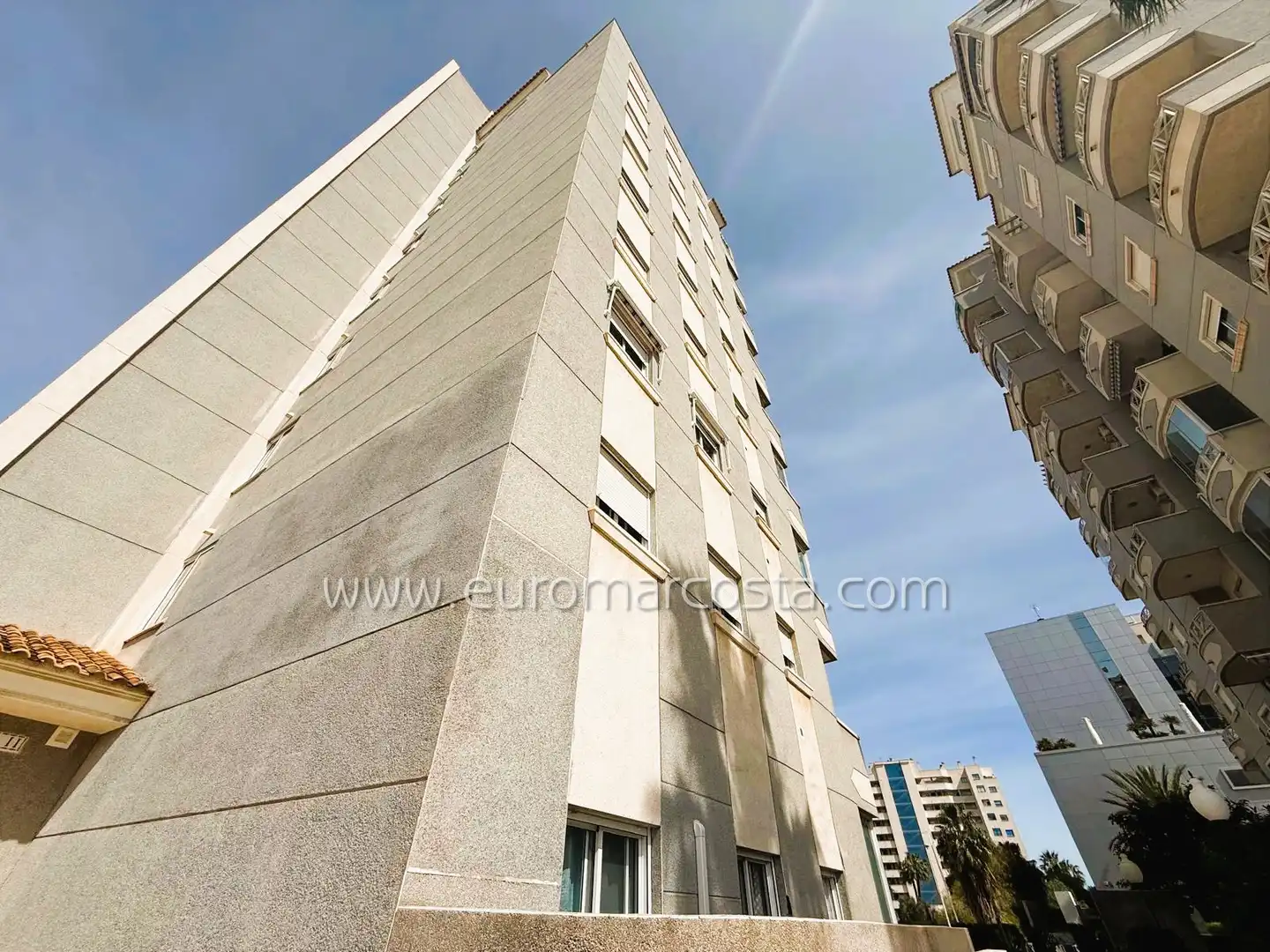 Piso con piscina en venta en Avenida del Puerto