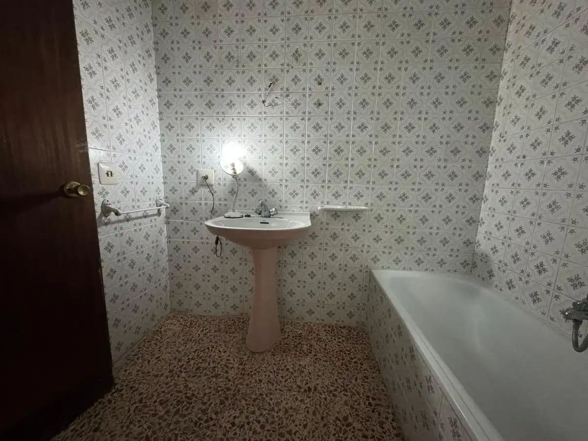 Bany de Pis en venda en Simat de la Valldigna amb Terrassa