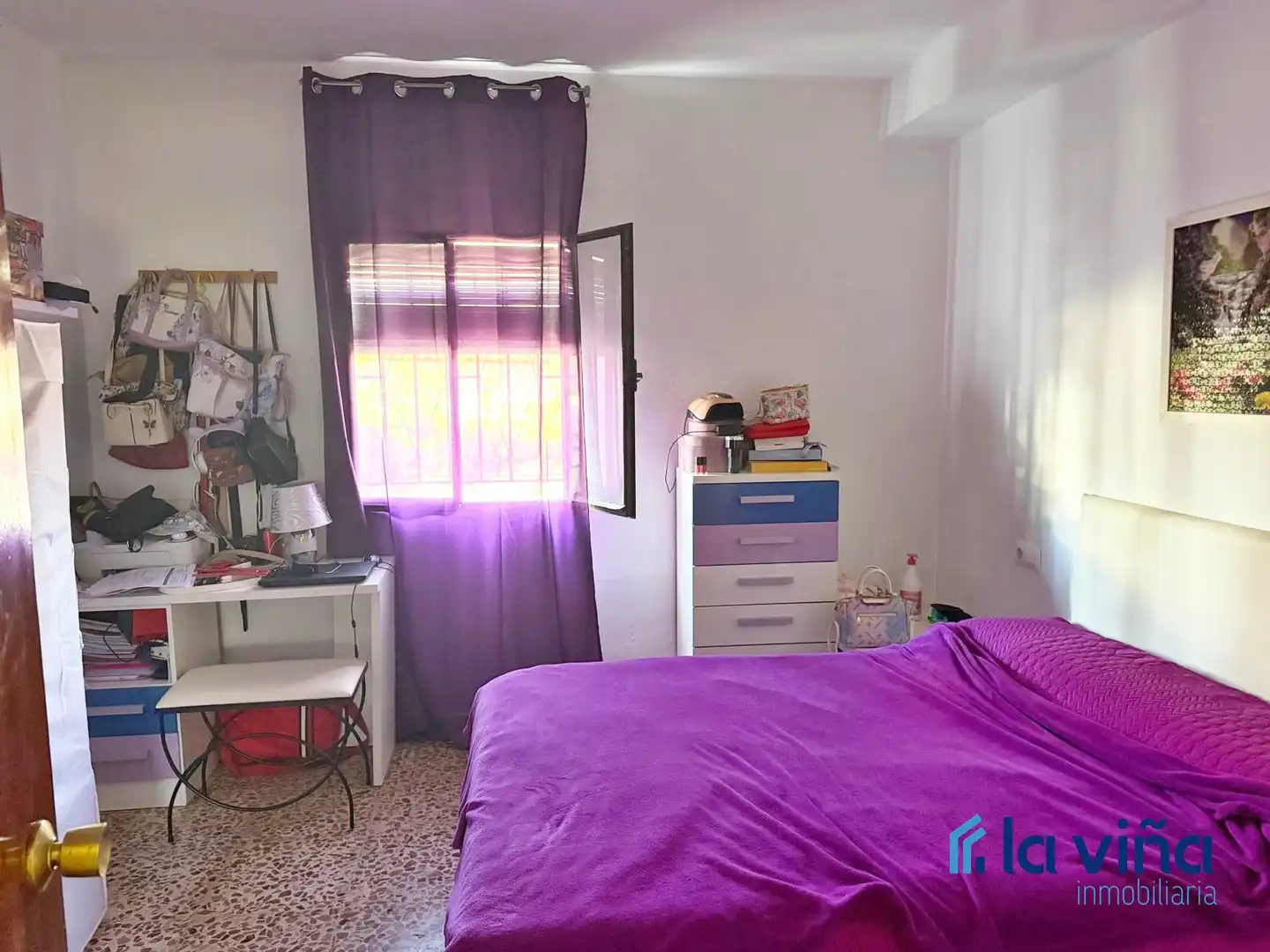 Dormitori de Casa o xalet en venda en Loja amb Terrassa, Traster i Moblat