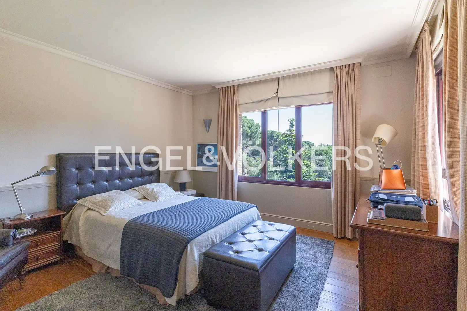 Dormitori de Casa o xalet en venda en Majadahonda amb Calefacció, Jardí privat i Terrassa