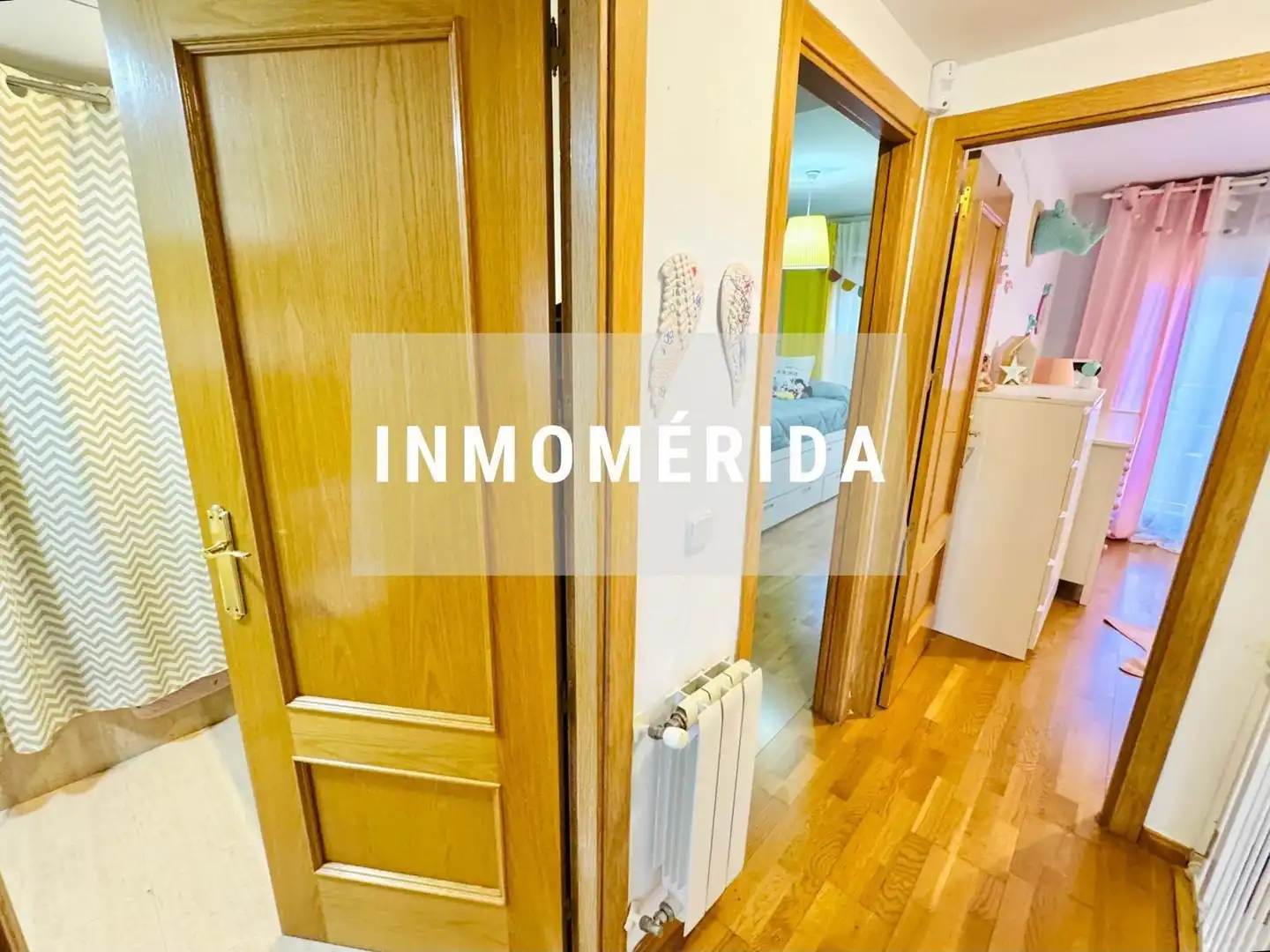 Casa adosada en venta en Mérida con Aire acondicionado, Calefacción y Jardín privado