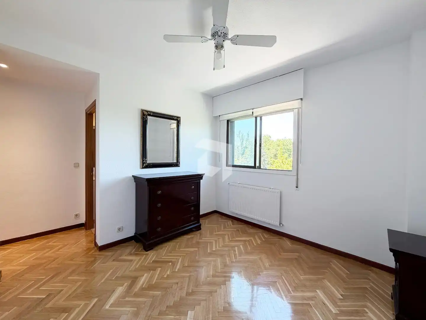 Schlafzimmer von Wohnung zur Miete in Pozuelo de Alarcón mit Heizung, Parkett und Terrasse