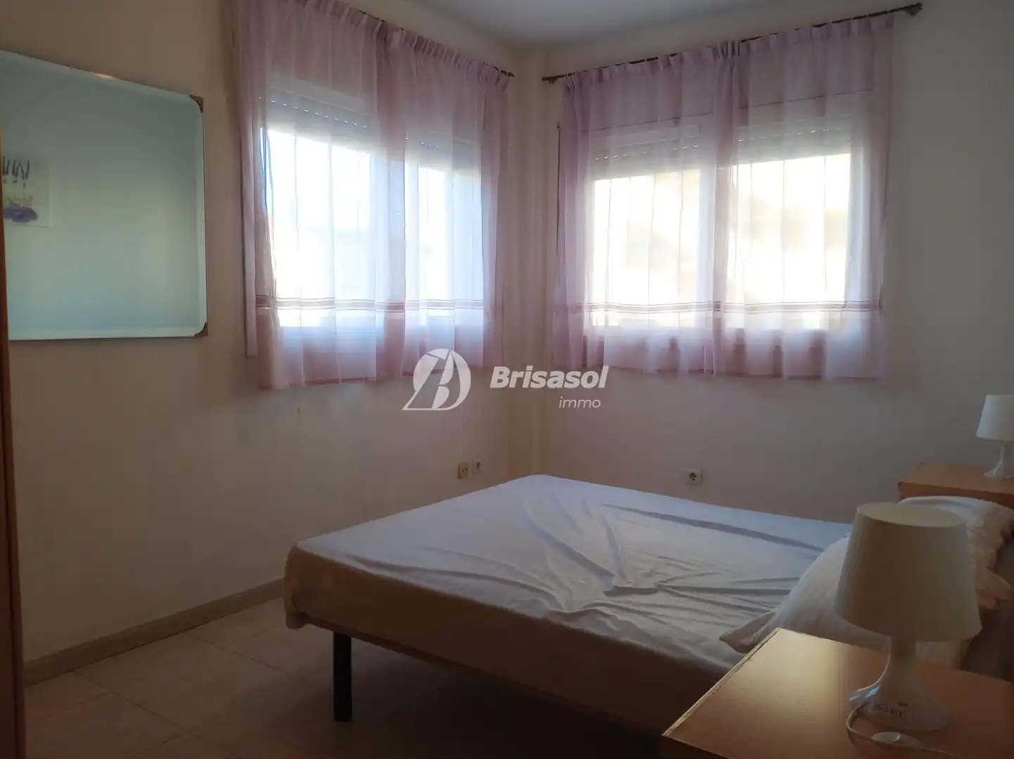 Habitación de Apartamento en venta en Mont-roig del Camp con Balcón y Piscina comunitaria