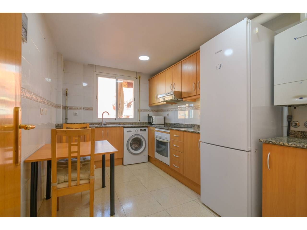 Cuina de Dúplex en venda en Castelldefels amb Aire condicionat, Calefacció i Parquet