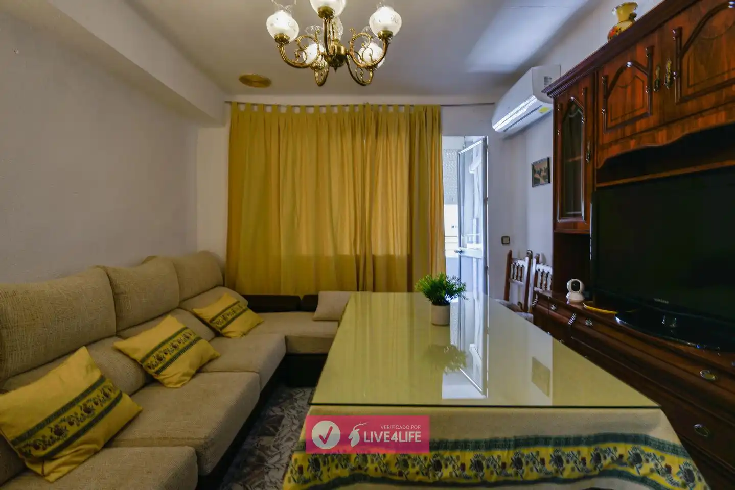 Flat with lift to rent in Calle Fausto