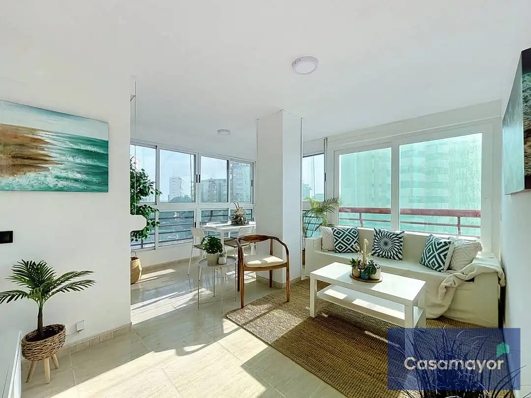 Flat with terrace for sale in Carrer Esportista Juan Matos blq.4 1
