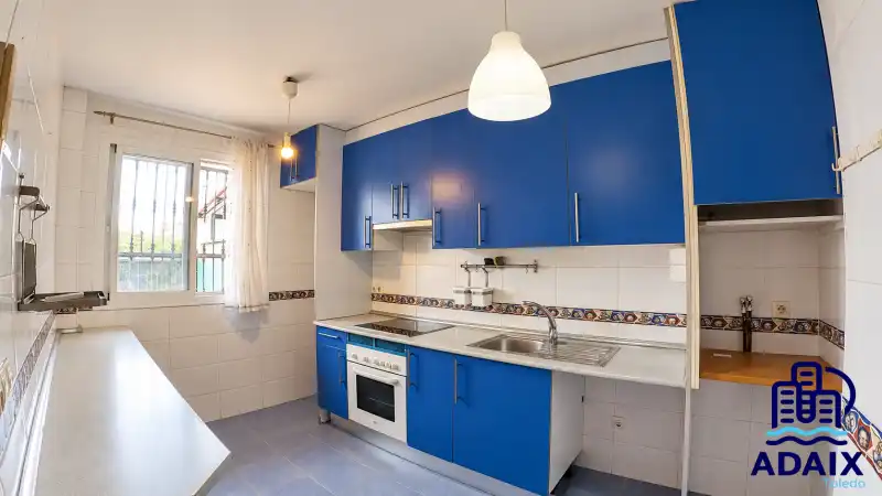 Kitchen of Detached homes for sale in Camarenilla, Toledo