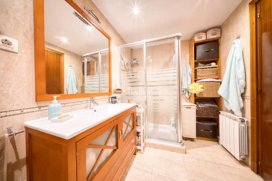 Baño de Piso en venta en Valladolid con Calefacción