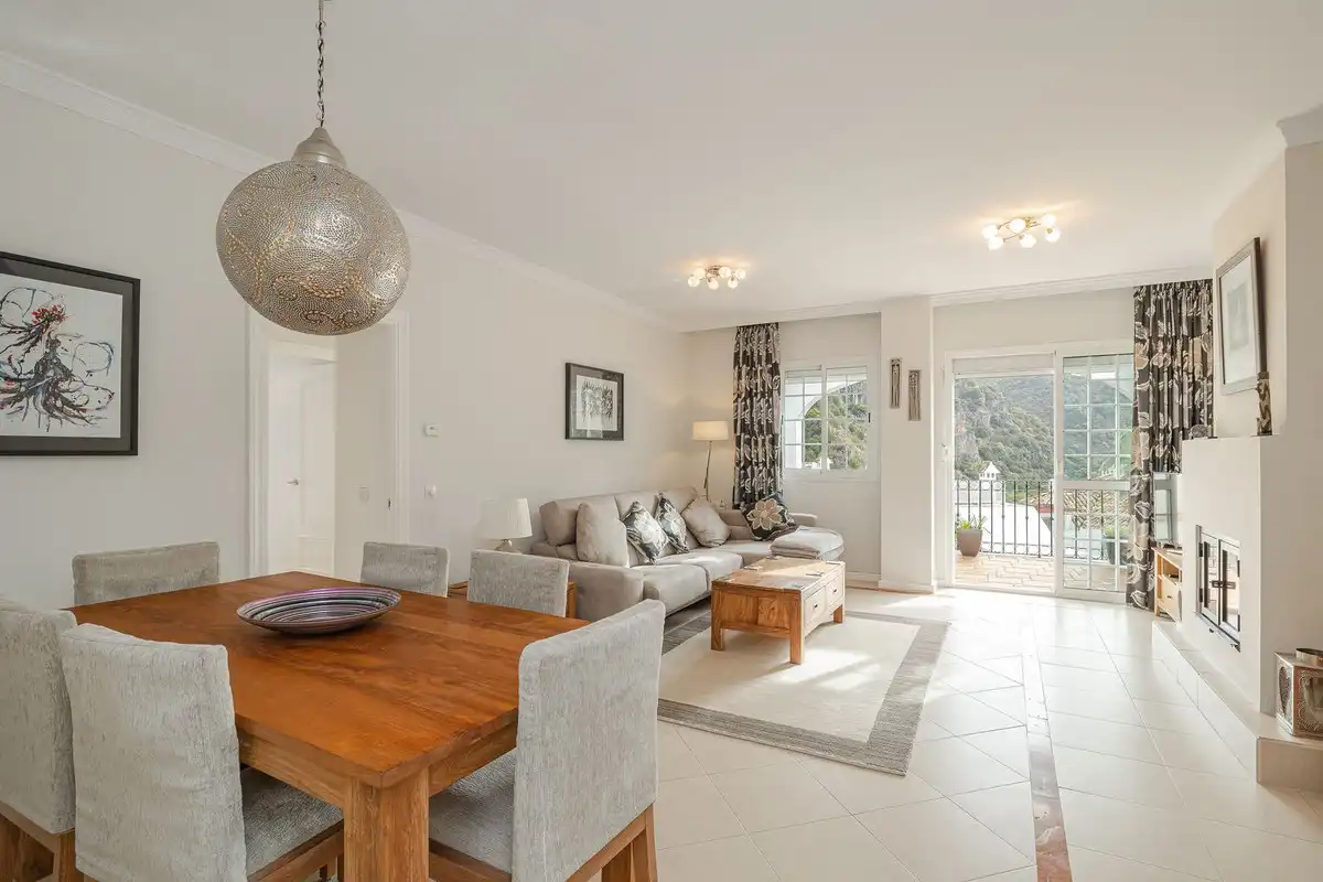 Living room of Duplexes for sale in Benahavís  with Air Conditioner, Heating and Terrace