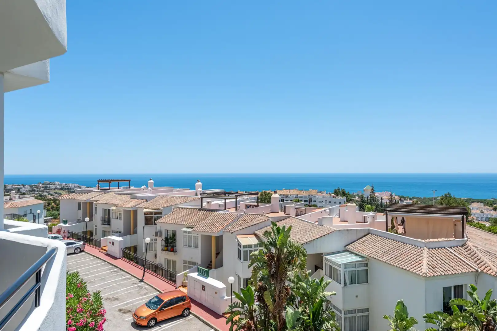 Außenansicht von Wohnungen zum Verkauf in Mijas mit Klimaanlage, Privatgarten und Möbliert
