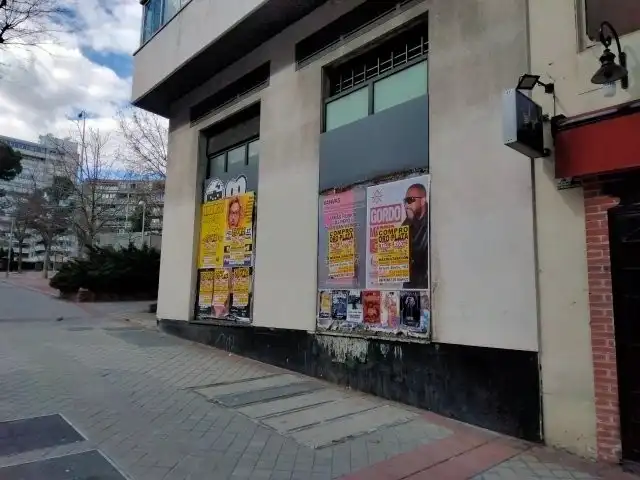 Vista exterior de Local de alquiler en Madrid