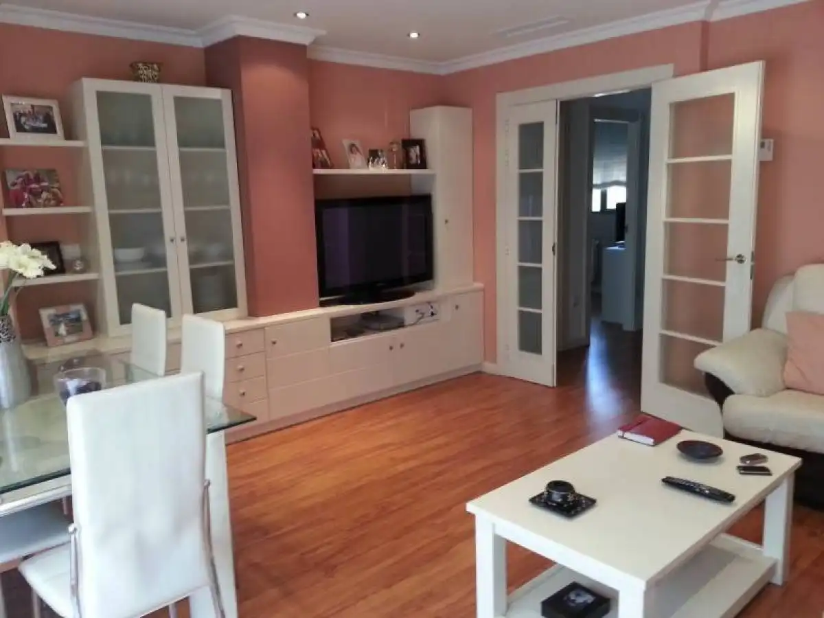 Sala de estar de Casa adosada de alquiler en Albacete con Aire acondicionado, Calefacción y Jardín privado