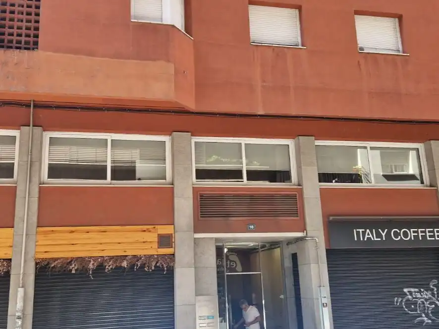 Ufficio in vendita a c/ josep maluquer salvador 10, imagen 2