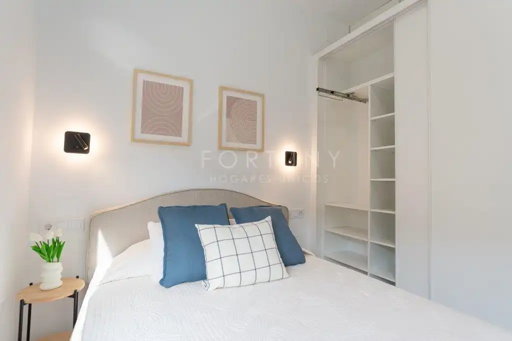 Dormitori de Apartament en venda en Málaga amb Aire condicionat, Moblat i Forn