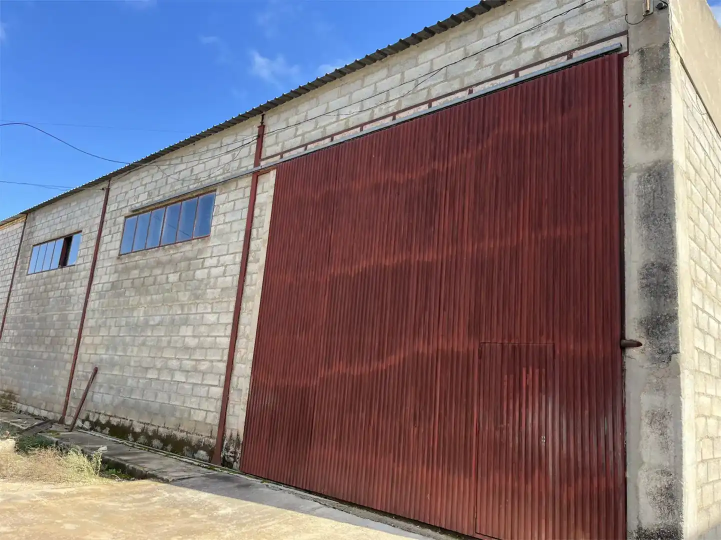 Vista exterior de Nau industrial en venda en Herrera