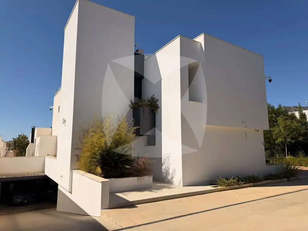 Vista exterior de Casa o chalet en venta en Badajoz con Aire acondicionado, Terraza y Piscina