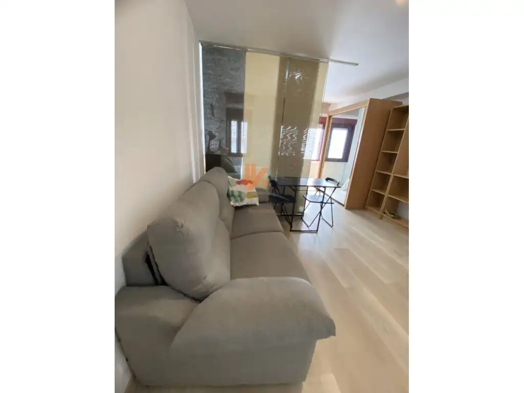 Sala d'estar de Apartament de lloguer en Santiago de Compostela  amb Moblat