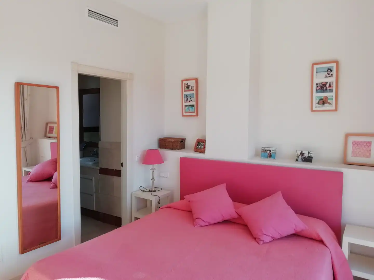 Schlafzimmer von Maisonette zum Verkauf in Marbella mit Klimaanlage, Terrasse und Abstellraum