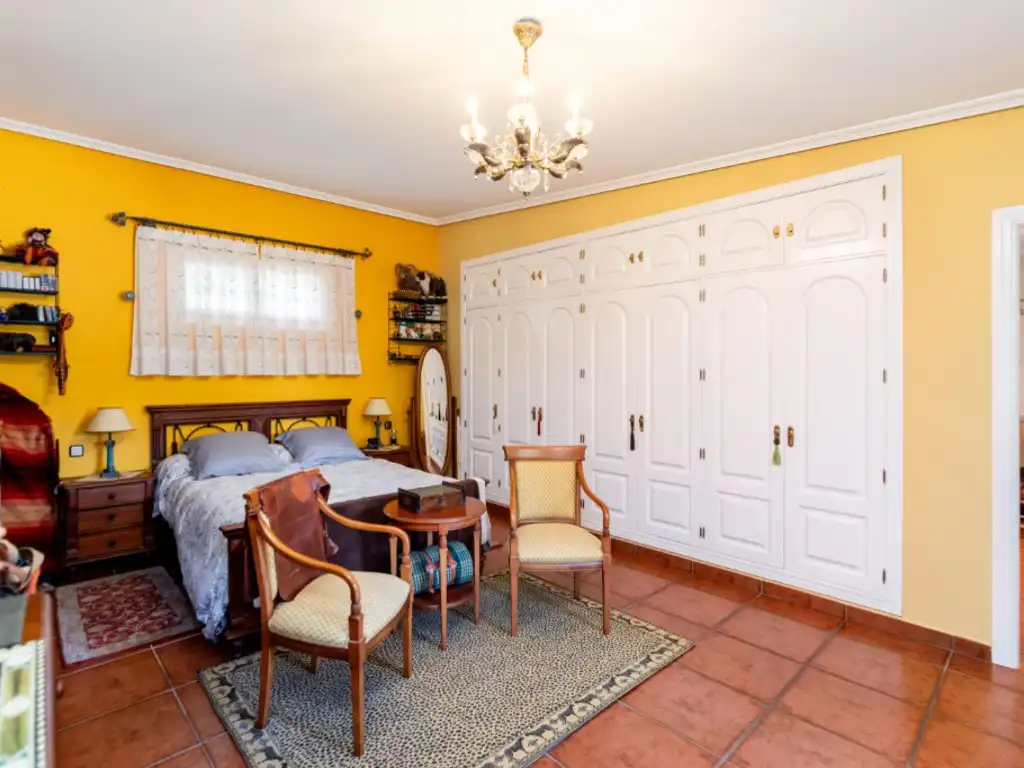 Habitación de Casa o chalet en venta en Espinoso del Rey con Terraza, Piscina y Amueblado