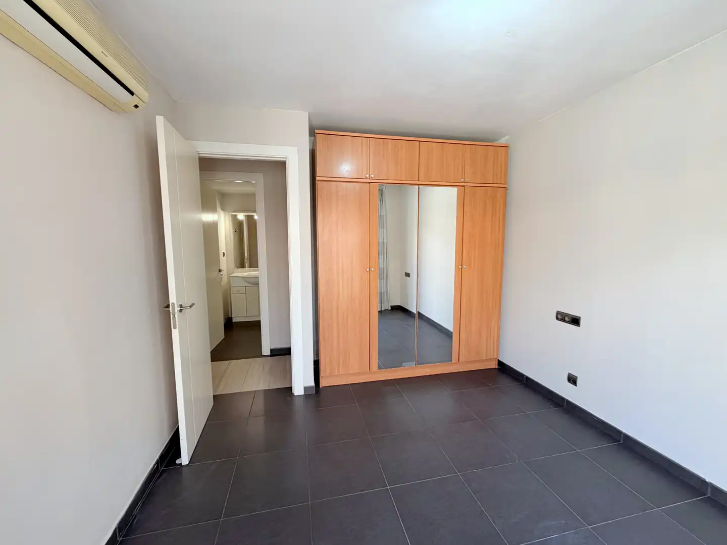 Flat for rent in Carrer de l'Hospital, 19, Centre