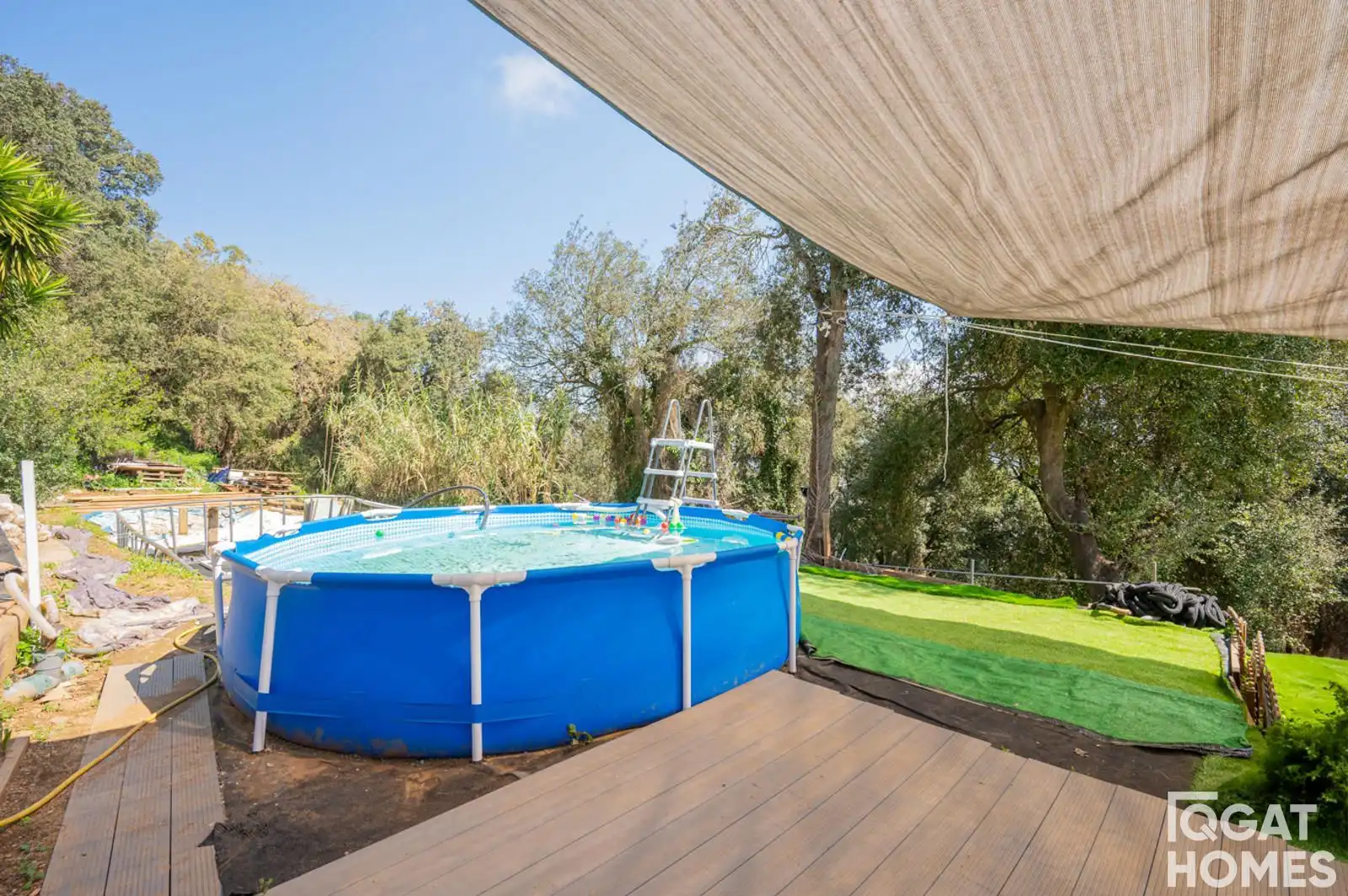 Piscina de Casa o xalet en venda en Barcelona amb Aire condicionat, Calefacció i Jardí privat