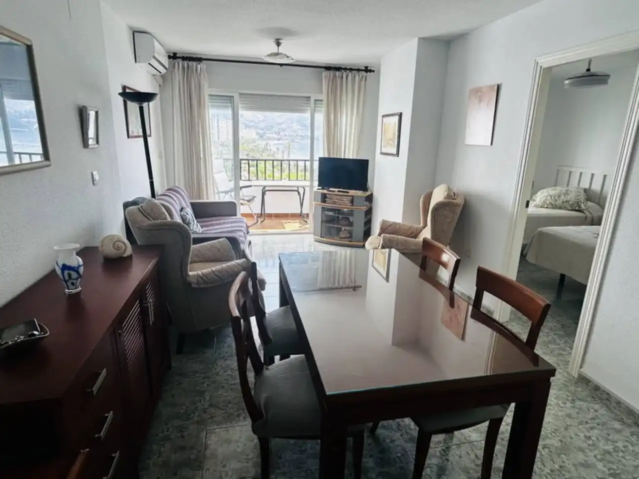 Sala de estar de Apartamento de alquiler en Almuñécar con Aire acondicionado, Terraza y Amueblado