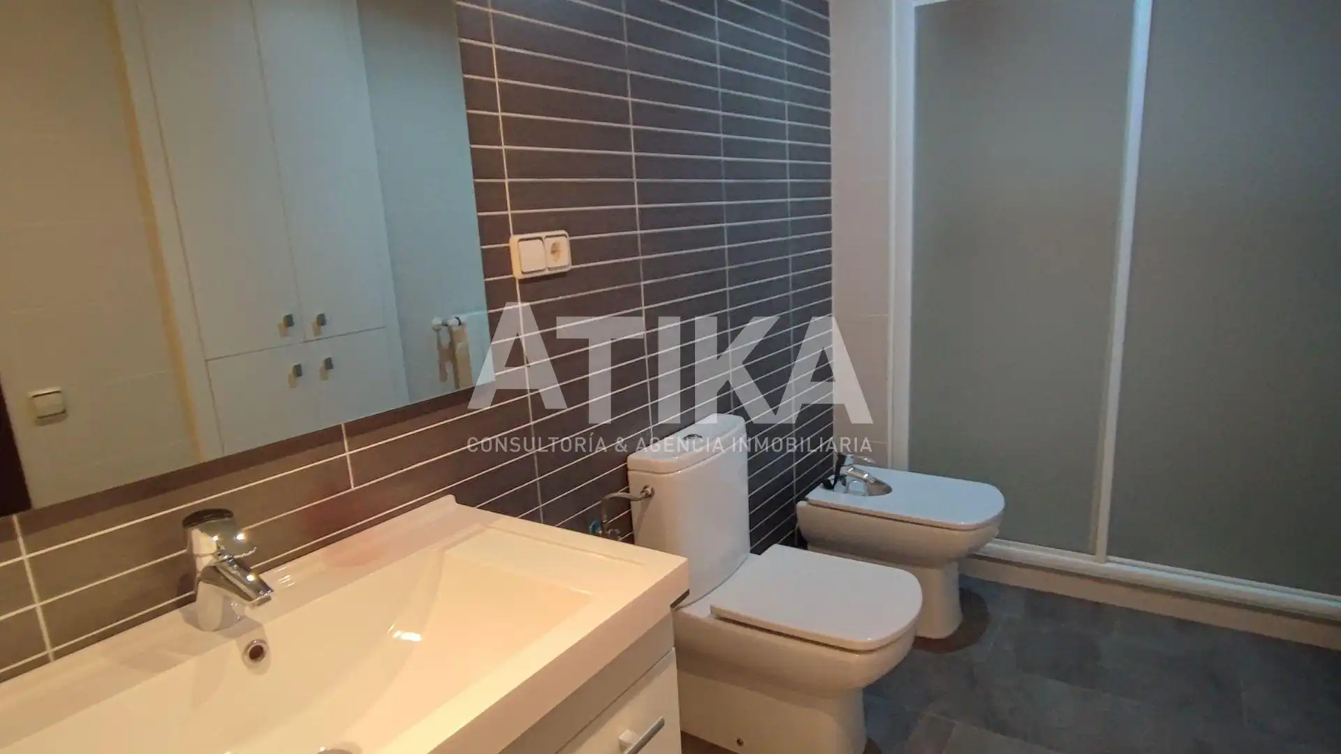 Baño de Piso en venta en Ontinyent con Trastero, Amueblado y Balcón