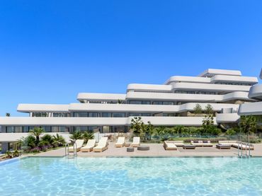 Apartament amb piscina en venda a Estepona Pueblo