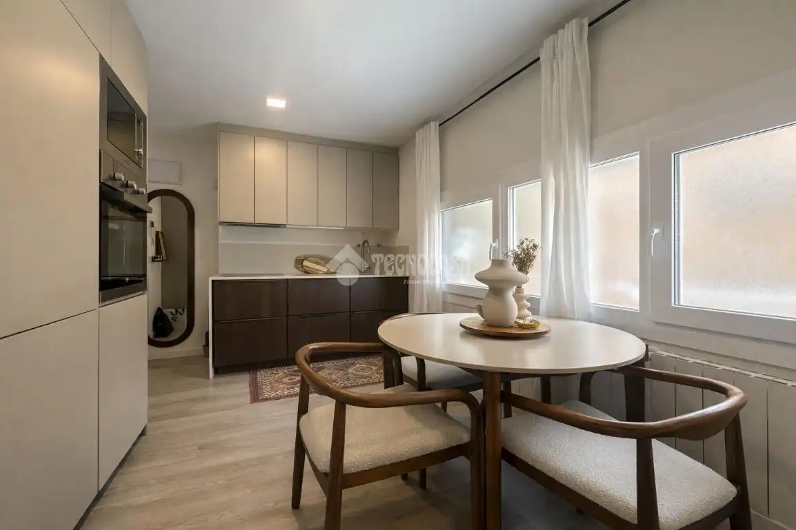 Bedroom of Flat for sale in Madrid