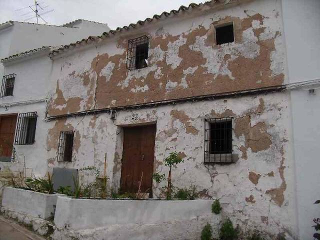 Casa adosada en Venta en Calle Barrera, 23 en Zuheros