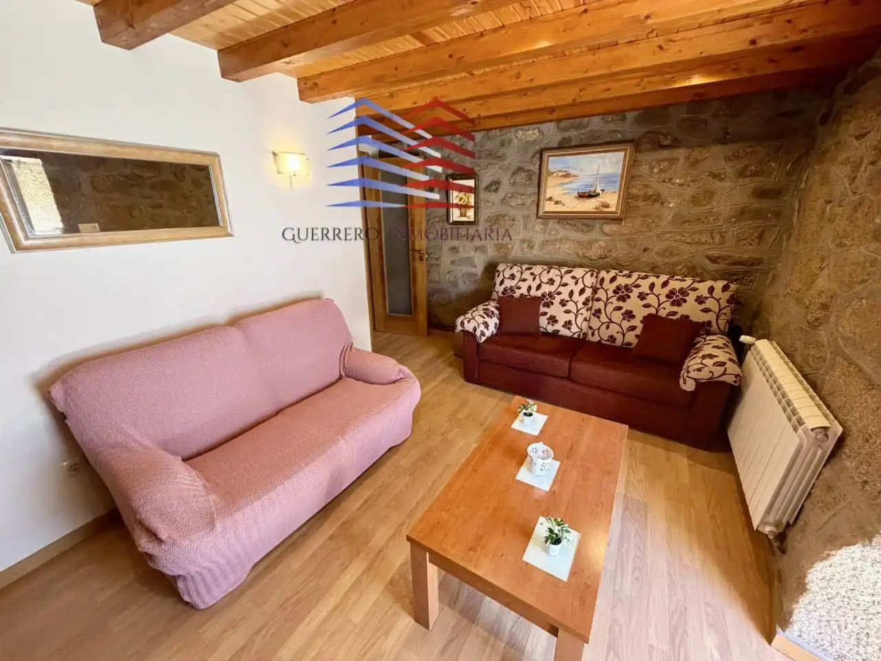 Sala d'estar de Casa o xalet de lloguer en Ourense Capital  amb Calefacció, Jardí privat i Terrassa