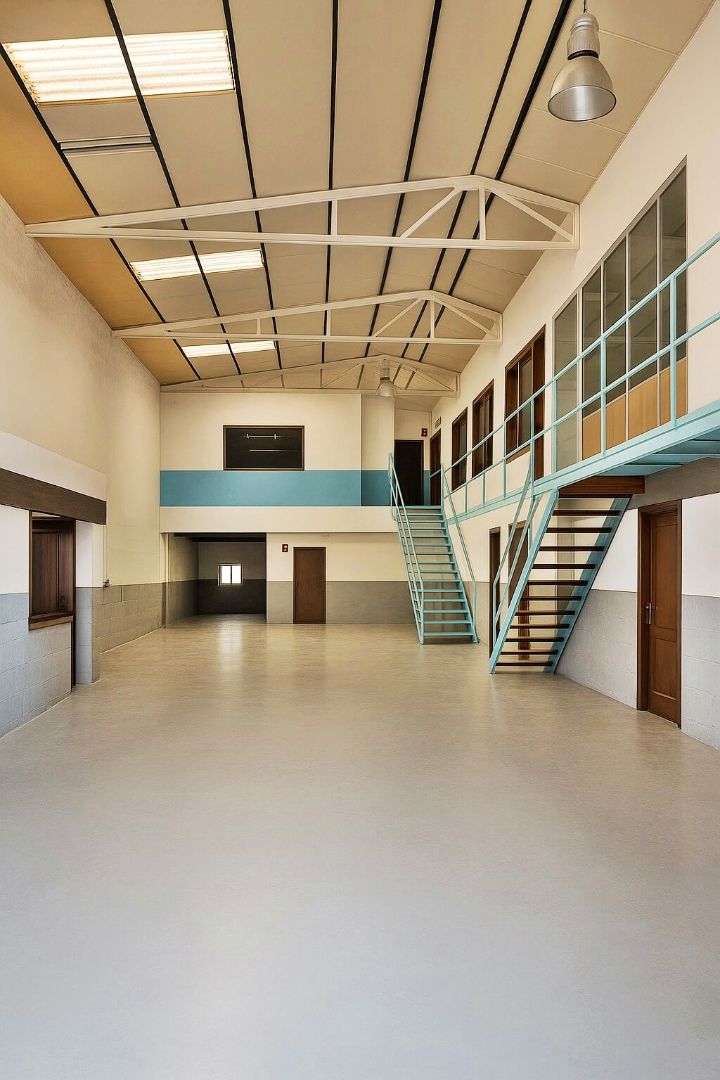 Industrial buildings to rent in Polanco