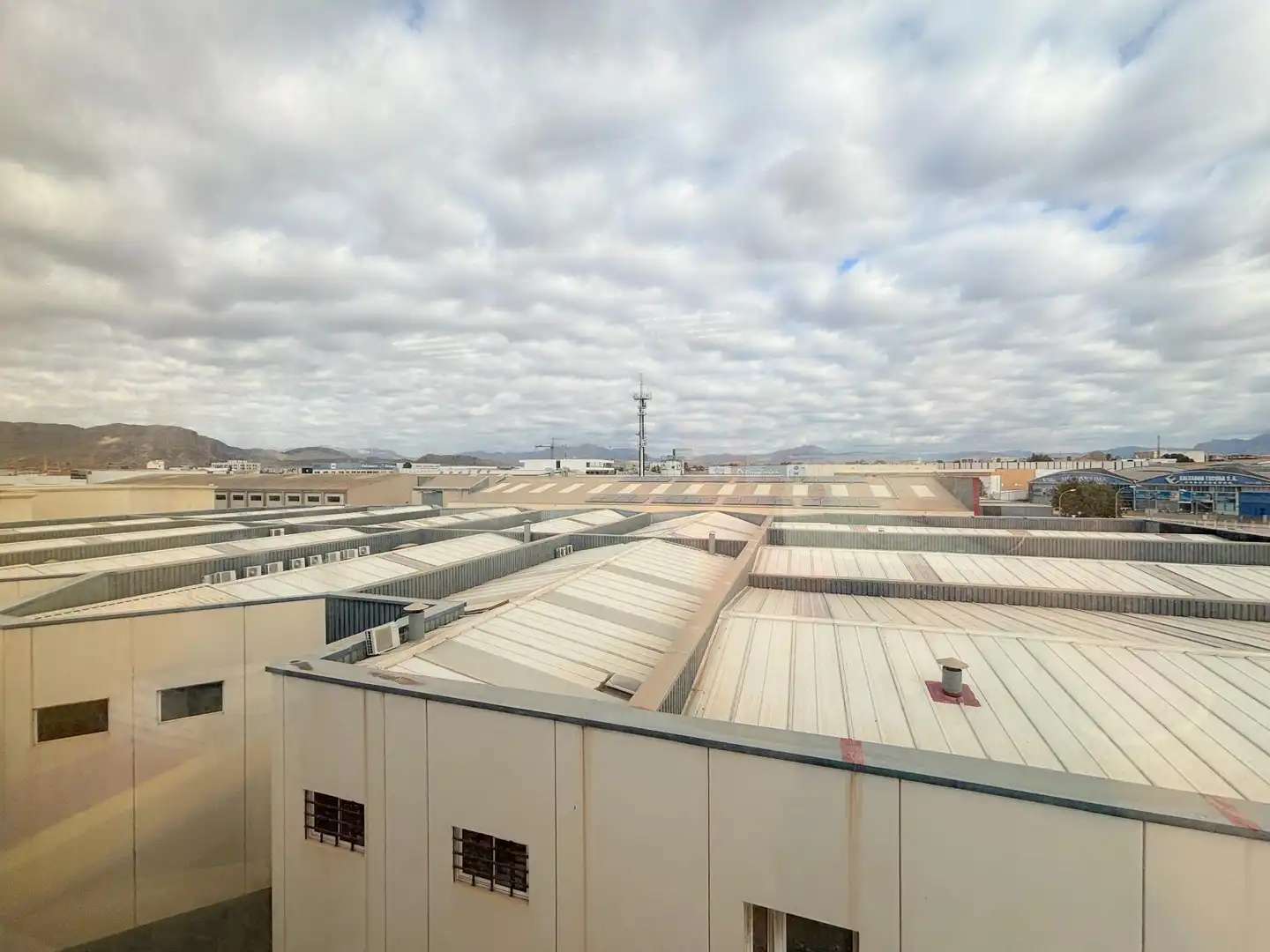 Exterior view of Office for sale in Alicante / Alacant  with Air Conditioner and Furnished