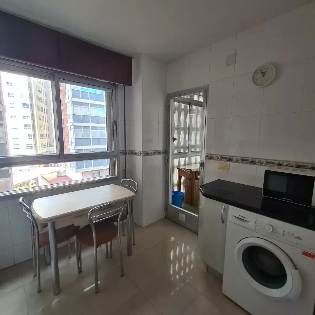 Piso de alquiler en Avenida Cantabria, Reyes Católicos