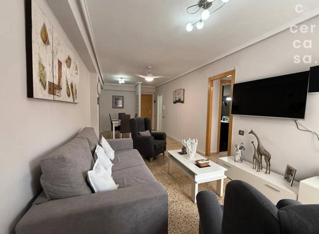 Piso en Venta en Carrer d'Alcanyís en Torrefiel