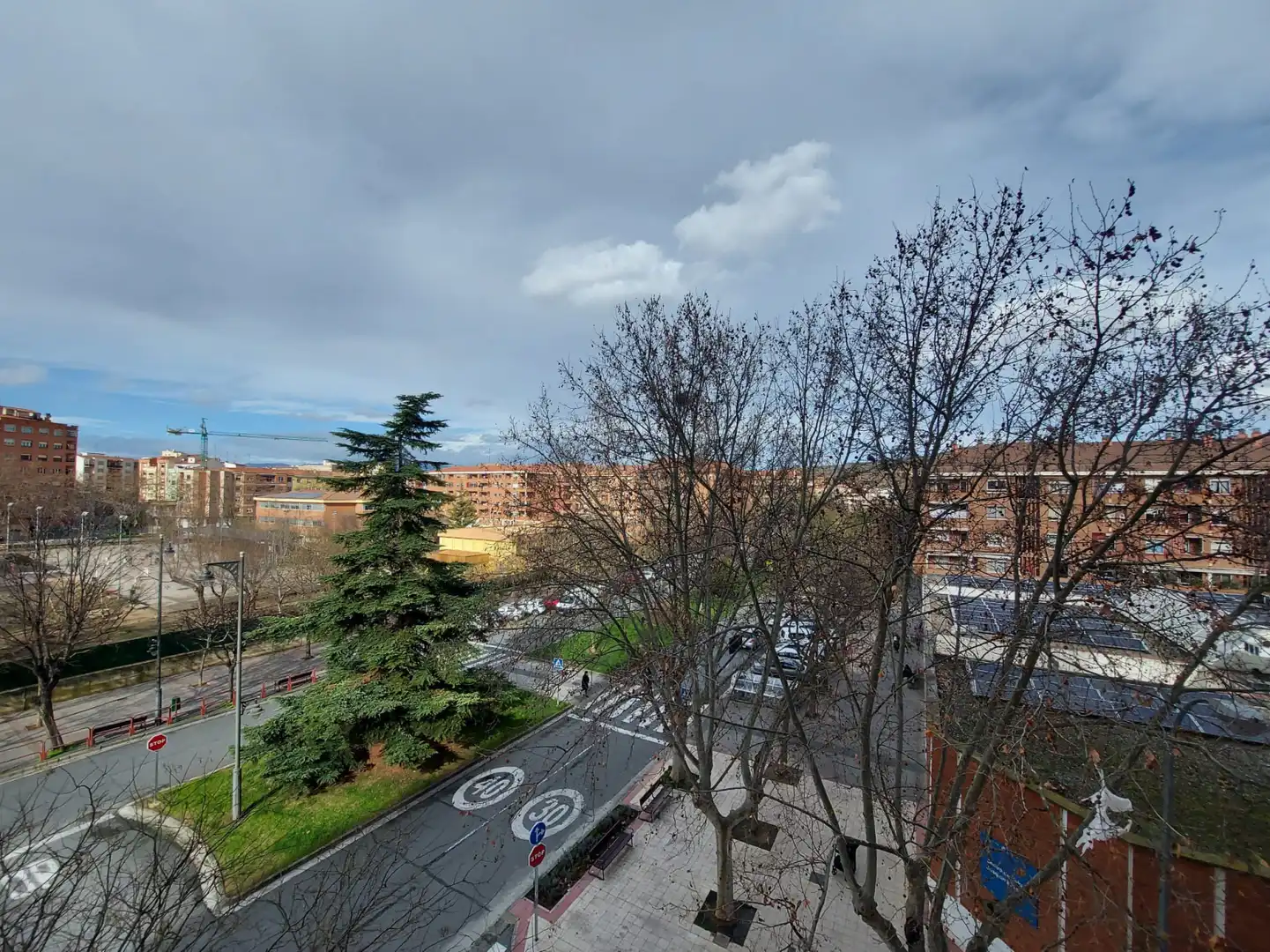 Vista exterior de Pis en venda en  Logroño amb Calefacció, Parquet i Terrassa