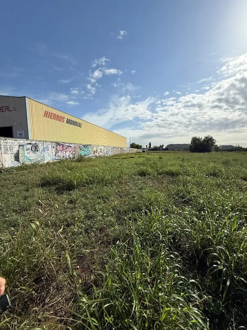 Land for sale in Poio