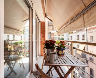 Balcony of Single-family semi-detached for sale in  Barcelona Capital  with Air Conditioner, Heating and Terrace