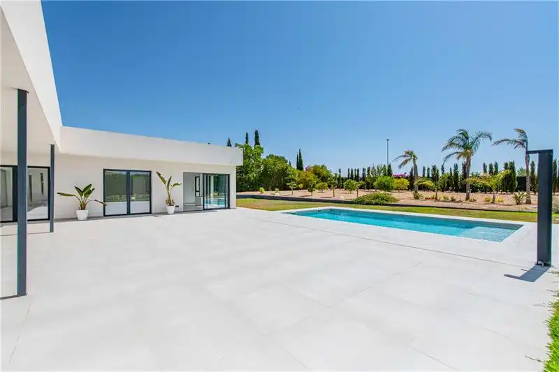 Vista exterior de Casa o xalet en venda en Marratxí amb Aire condicionat, Jardí privat i Parquet