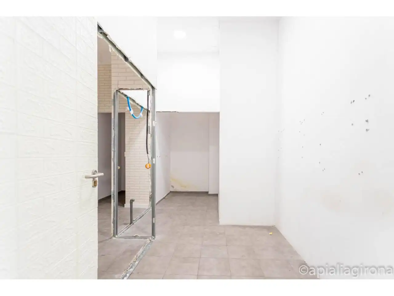 Geschaftsraum zum Verkauf in Girona