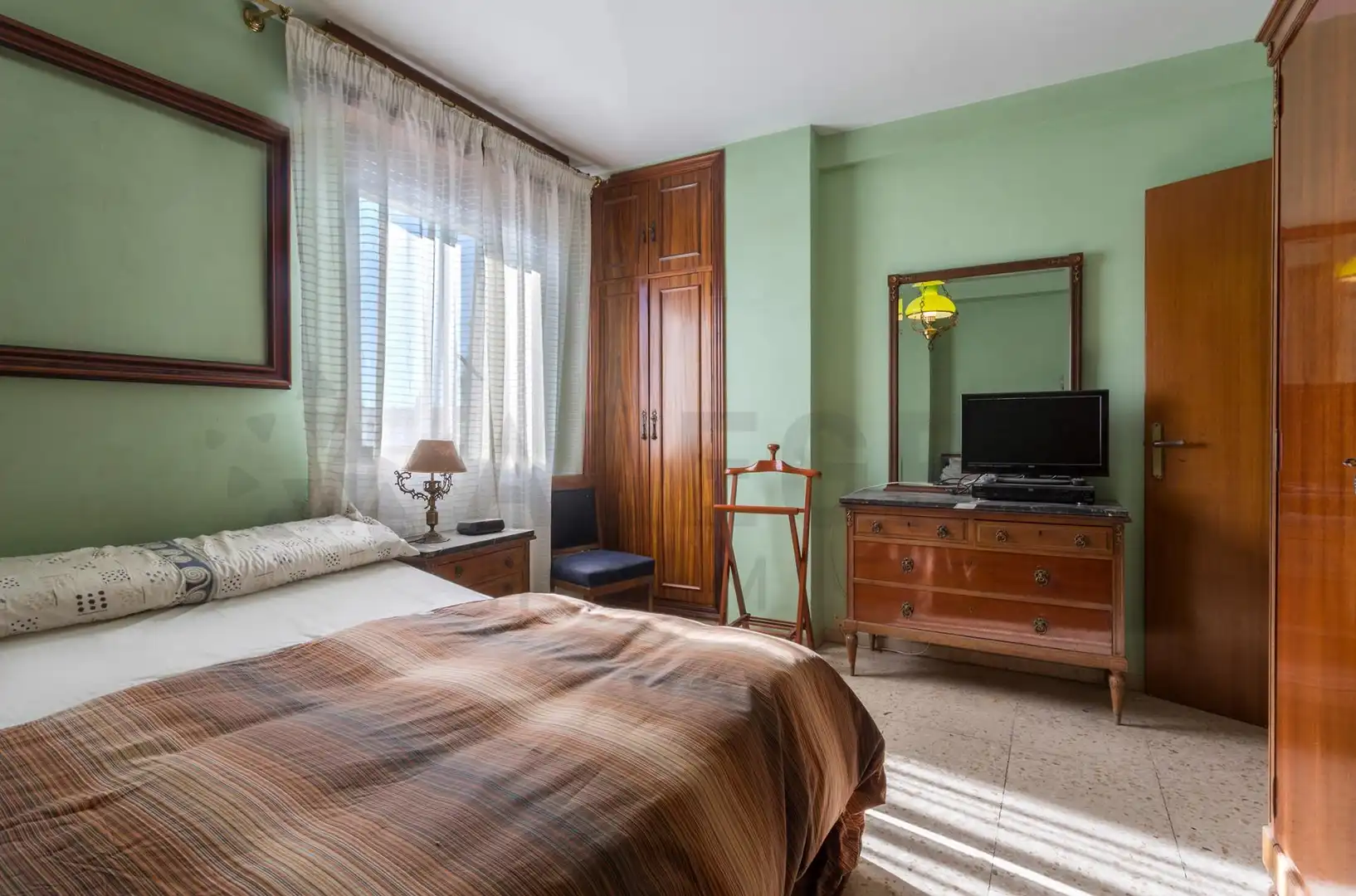 Bedroom of Flat for sale in Sevilla  with Air Conditioner