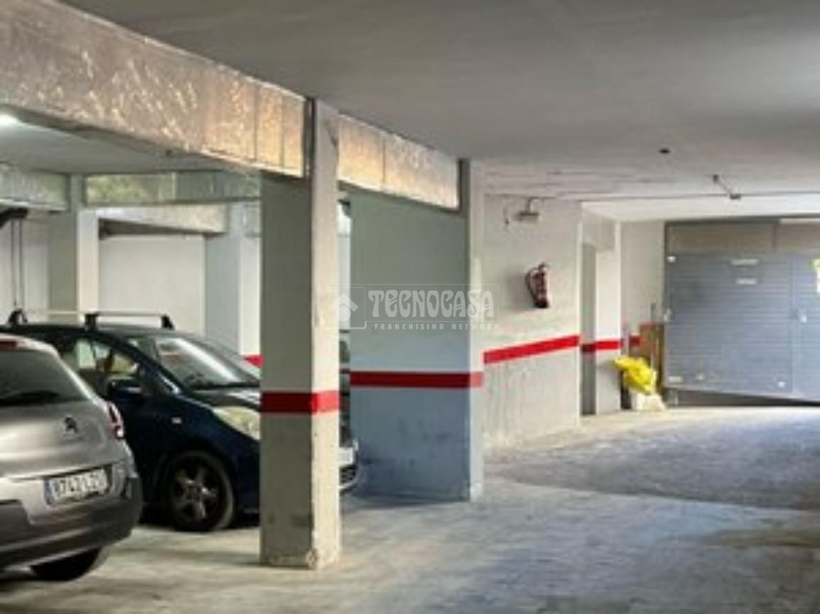 Aparcament de Garatge en venda en Badalona