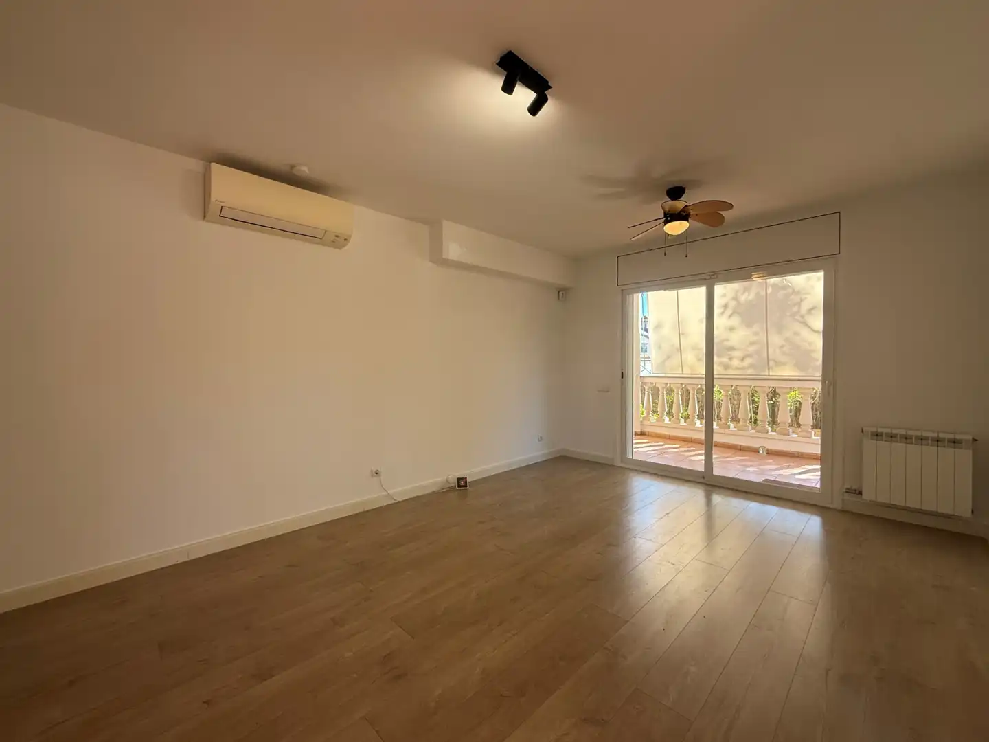 Planta baixa de lloguer a Montmar