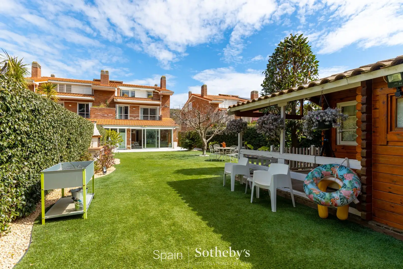 Jardín de Casa o chalet en venta en Alella con Aire acondicionado, Calefacción y Jardín privado
