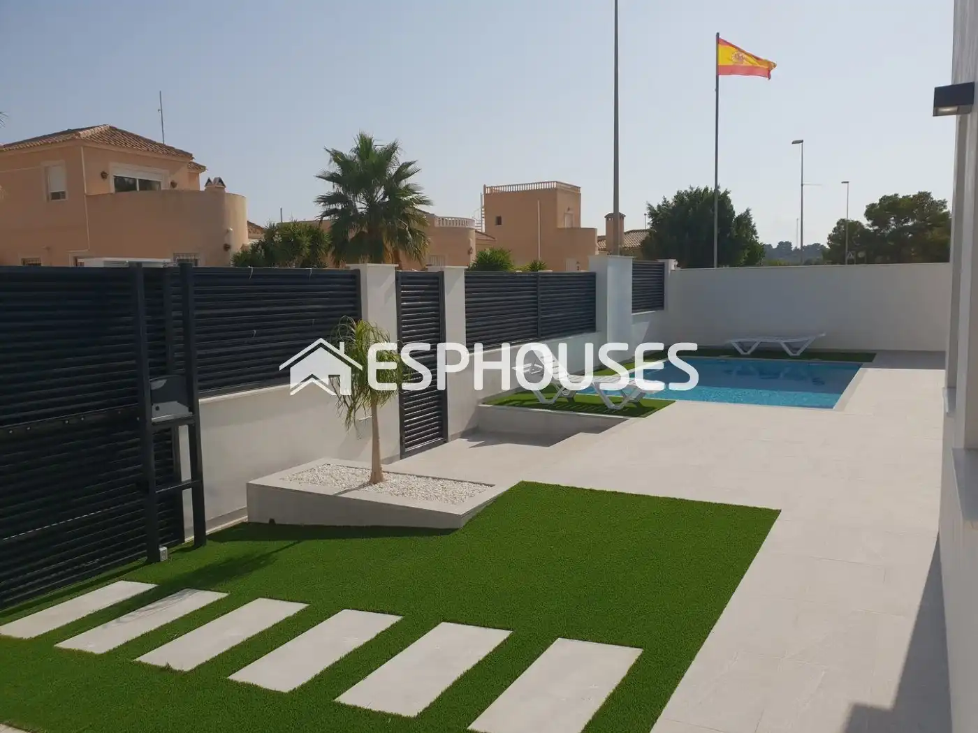 Piscina de Casa o xalet en venda en Pilar de la Horadada amb Terrassa, Piscina i Balcó