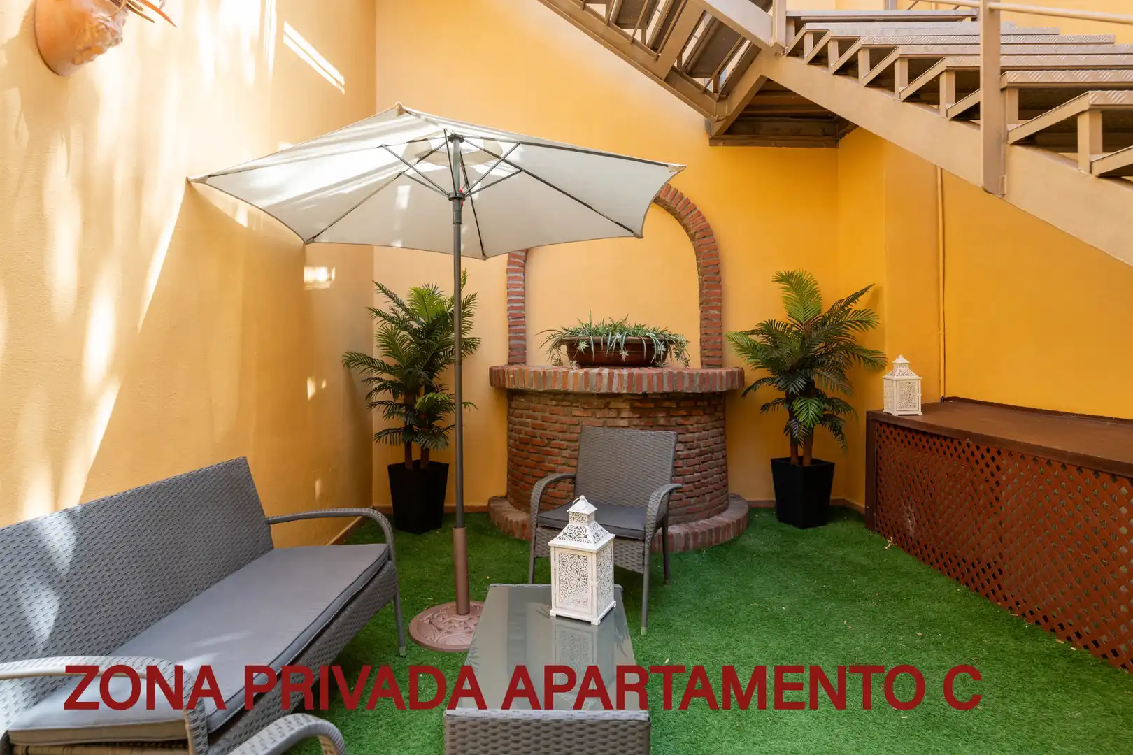 Terrassa de Apartament de lloguer en Málaga amb Aire condicionat, Parquet i Moblat