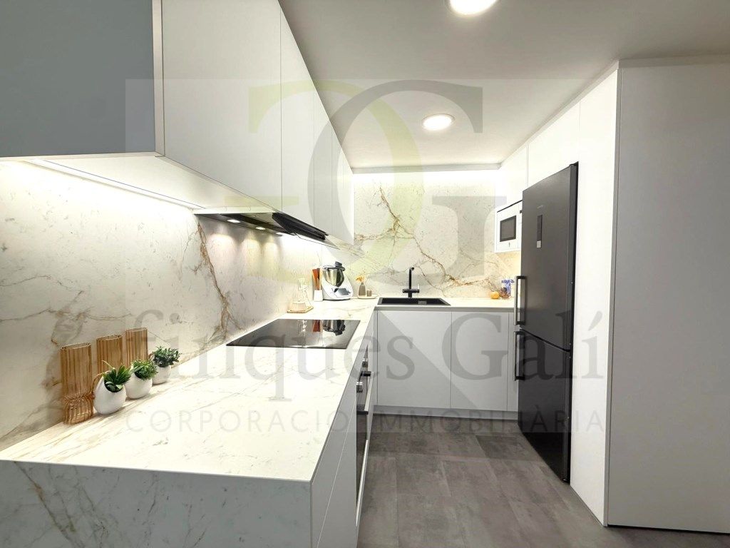 Kitchen of Flat for sale in Manresa  with Air Conditioner, Storage room and Furnished