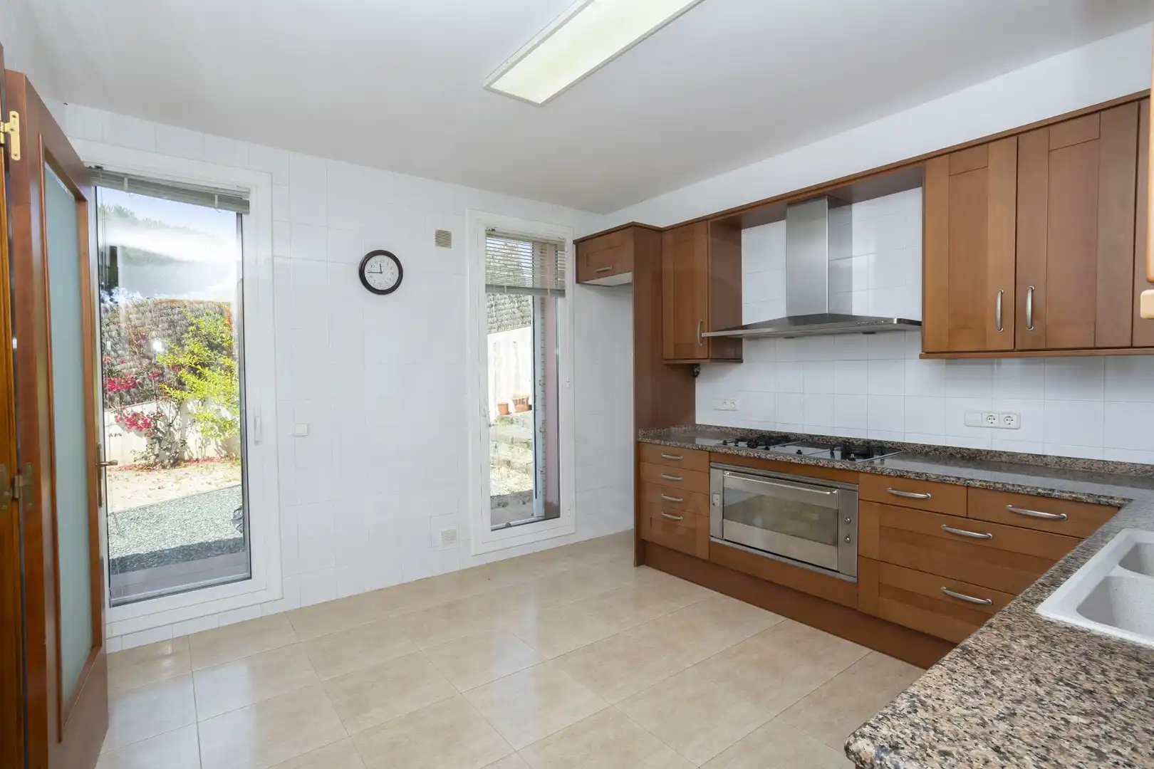 Cuina de Casa o xalet en venda en Canet de Mar amb Calefacció
