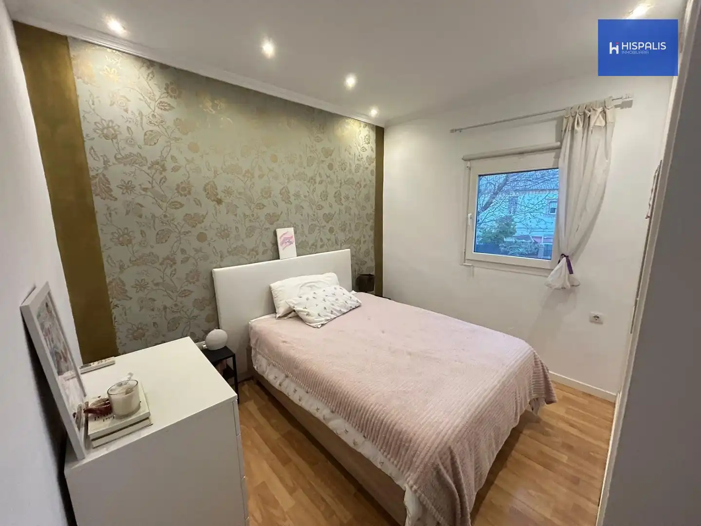Habitación de Piso en venta en Sevilla con Aire acondicionado, Parquet y Amueblado